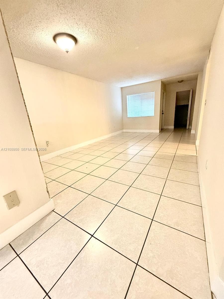 BONITA GOLF VIEW TOWNVILL · #405 in Hialeah - Photo 14