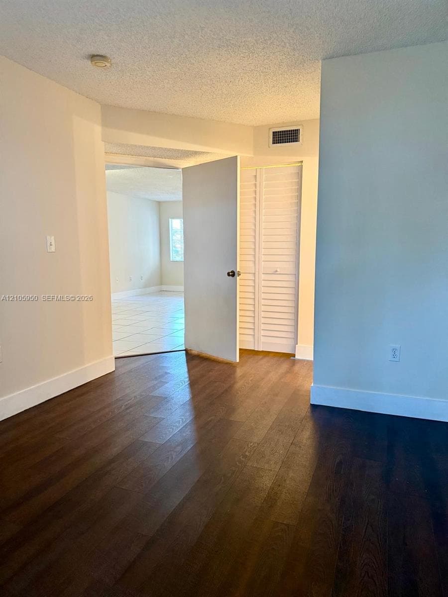 BONITA GOLF VIEW TOWNVILL · #405 in Hialeah - Photo 4