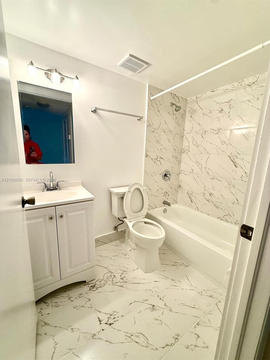 BONITA GOLF VIEW TOWNVILL · #405 in Hialeah - Photo 8