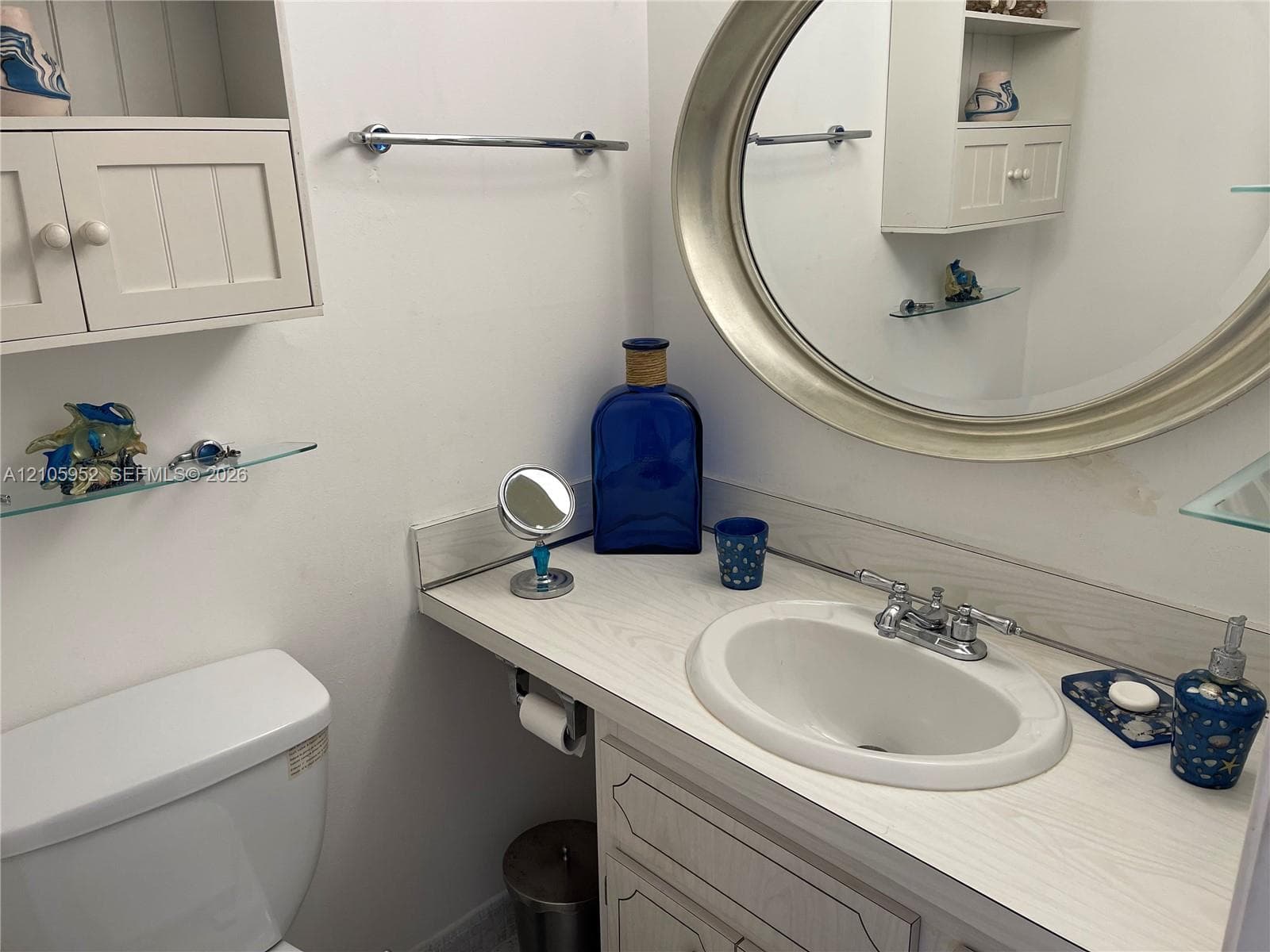 1/2 Bath