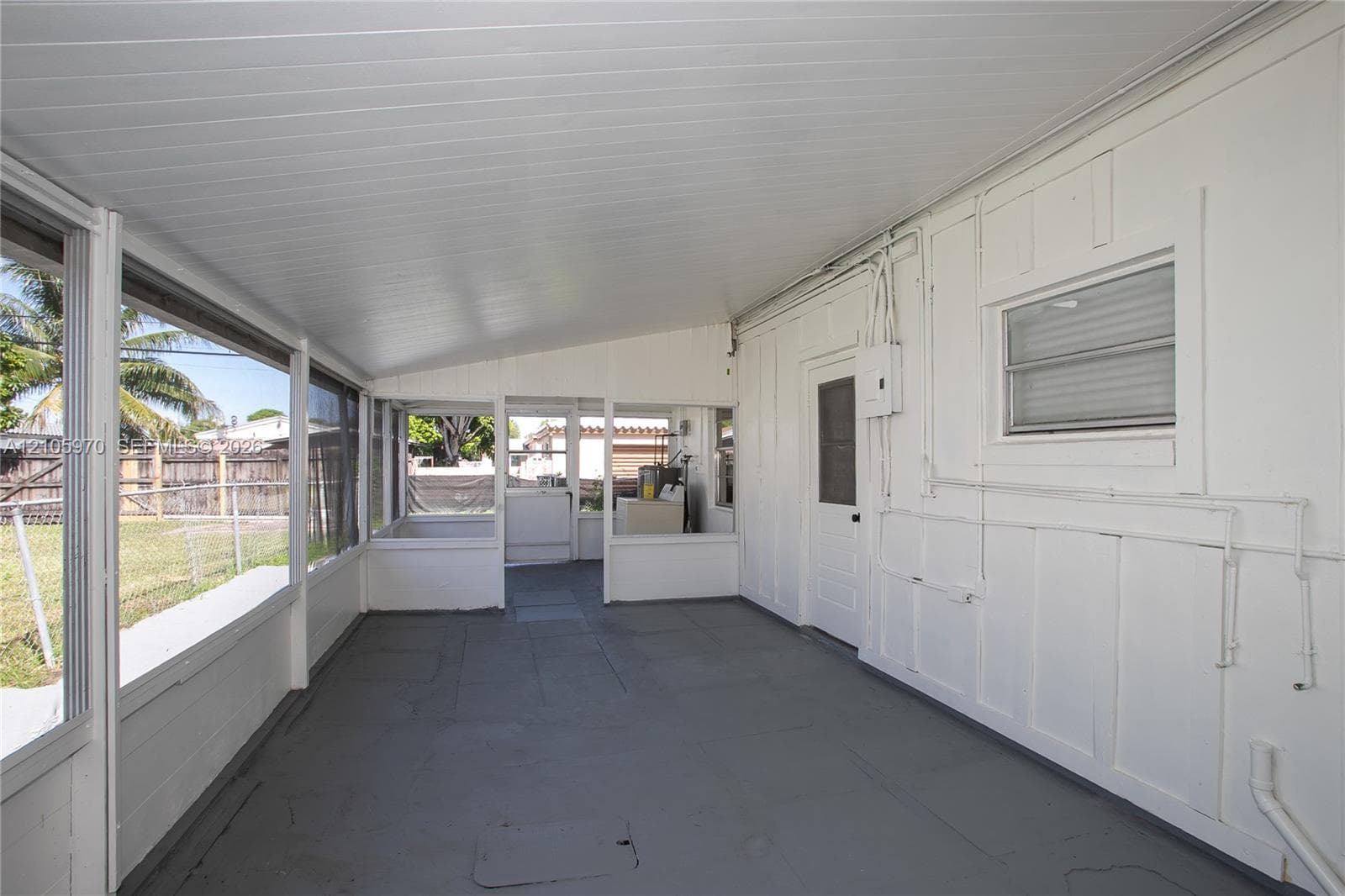 1679 NE 180th St photo 15