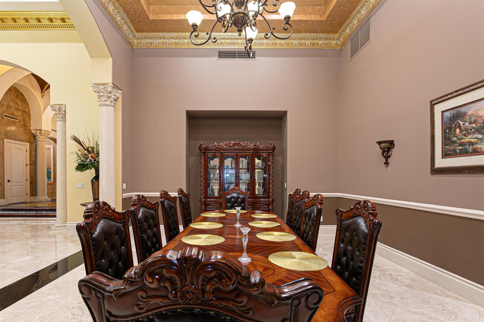 37 Formal Dinning Room
