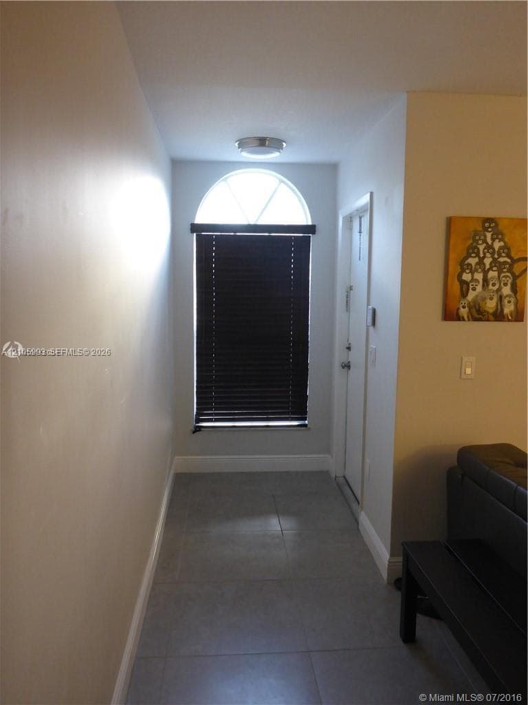 Fountain Pk Village homes · #1001 in Miami Lakes - Photo 3