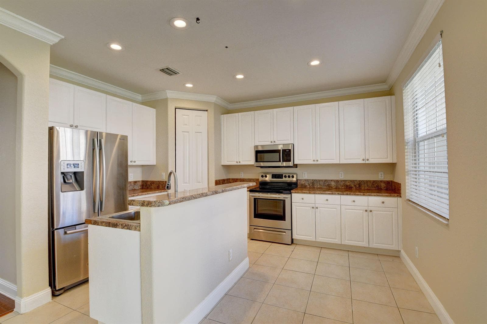 4353 Legacy Ct, Delray Beach, FL 33445