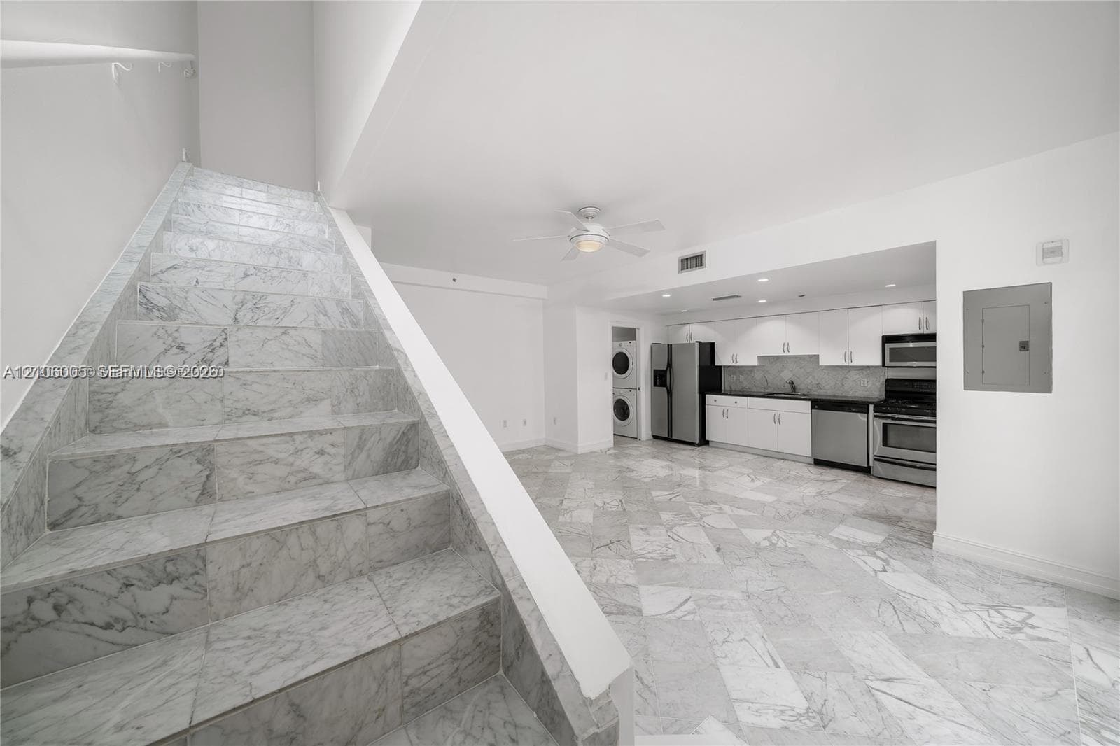 836 Pennsylvania Ave #D photo 8