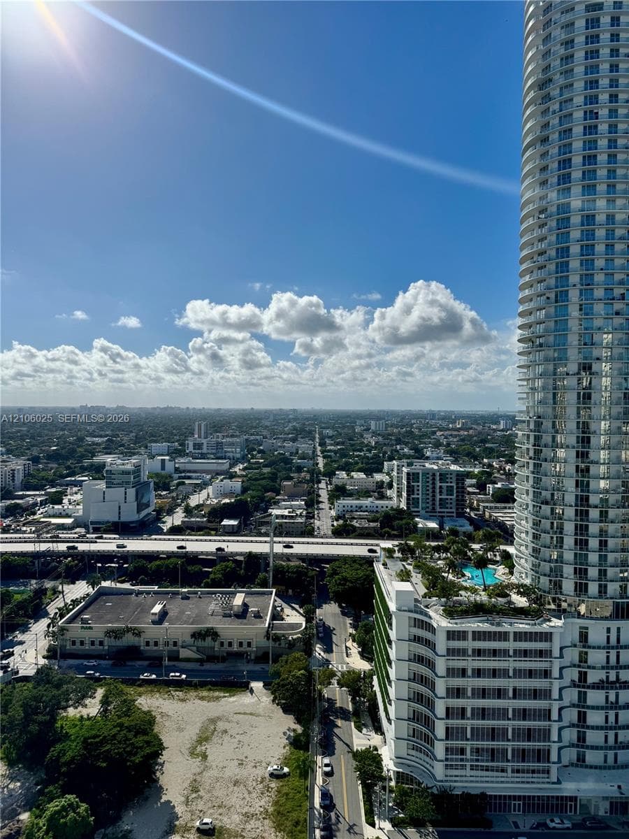 Latitude on the River · #2700 in Miami - Photo 25