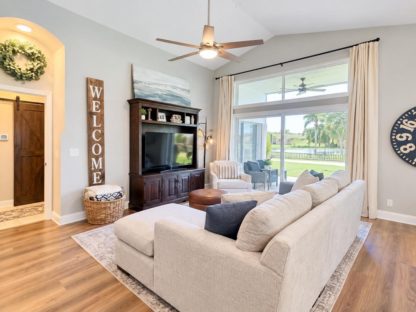 Living/Kitchen Area