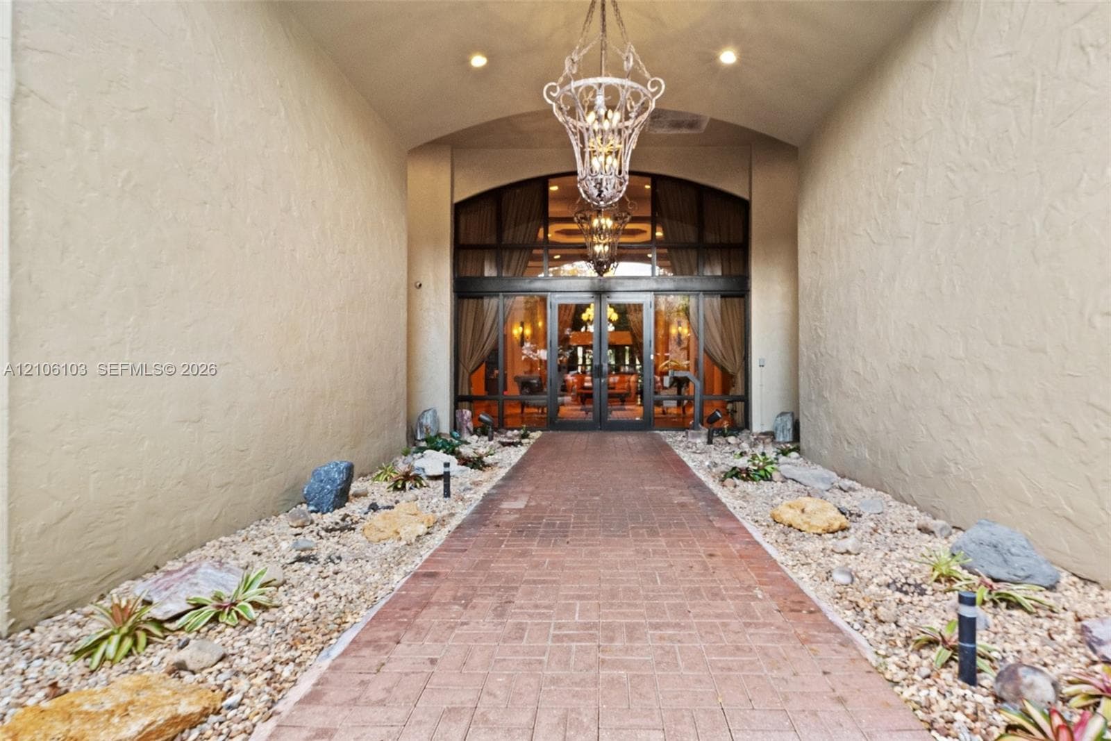 Puerta De Palmas · #602 in Coral Gables - Photo 4