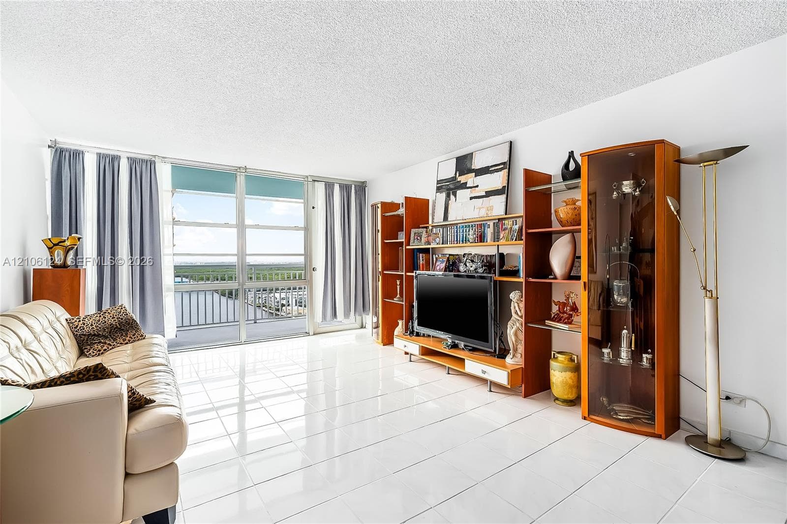WINSTON TOWERS 500 CONDO · #2208 in Sunny Isles Beach - Photo 13