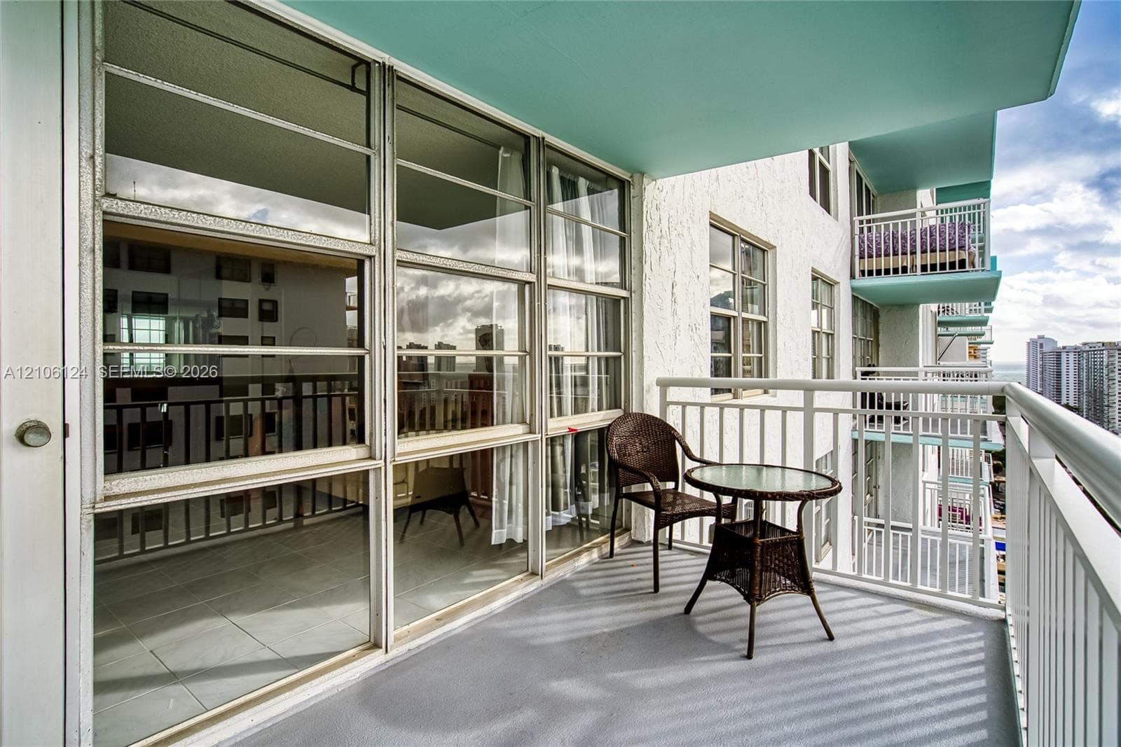 WINSTON TOWERS 500 CONDO · #2208 in Sunny Isles Beach - Photo 5