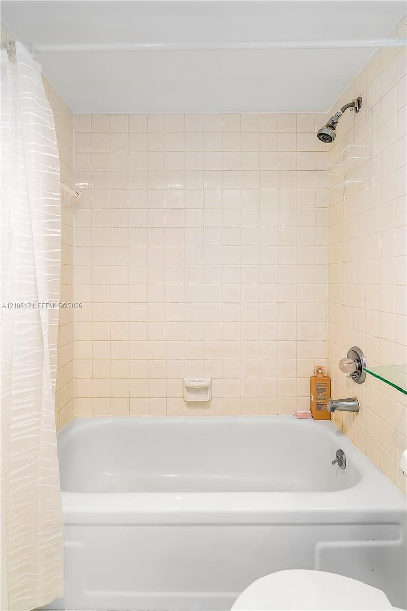 WINSTON TOWERS 500 CONDO · #2208 in Sunny Isles Beach - Photo 29