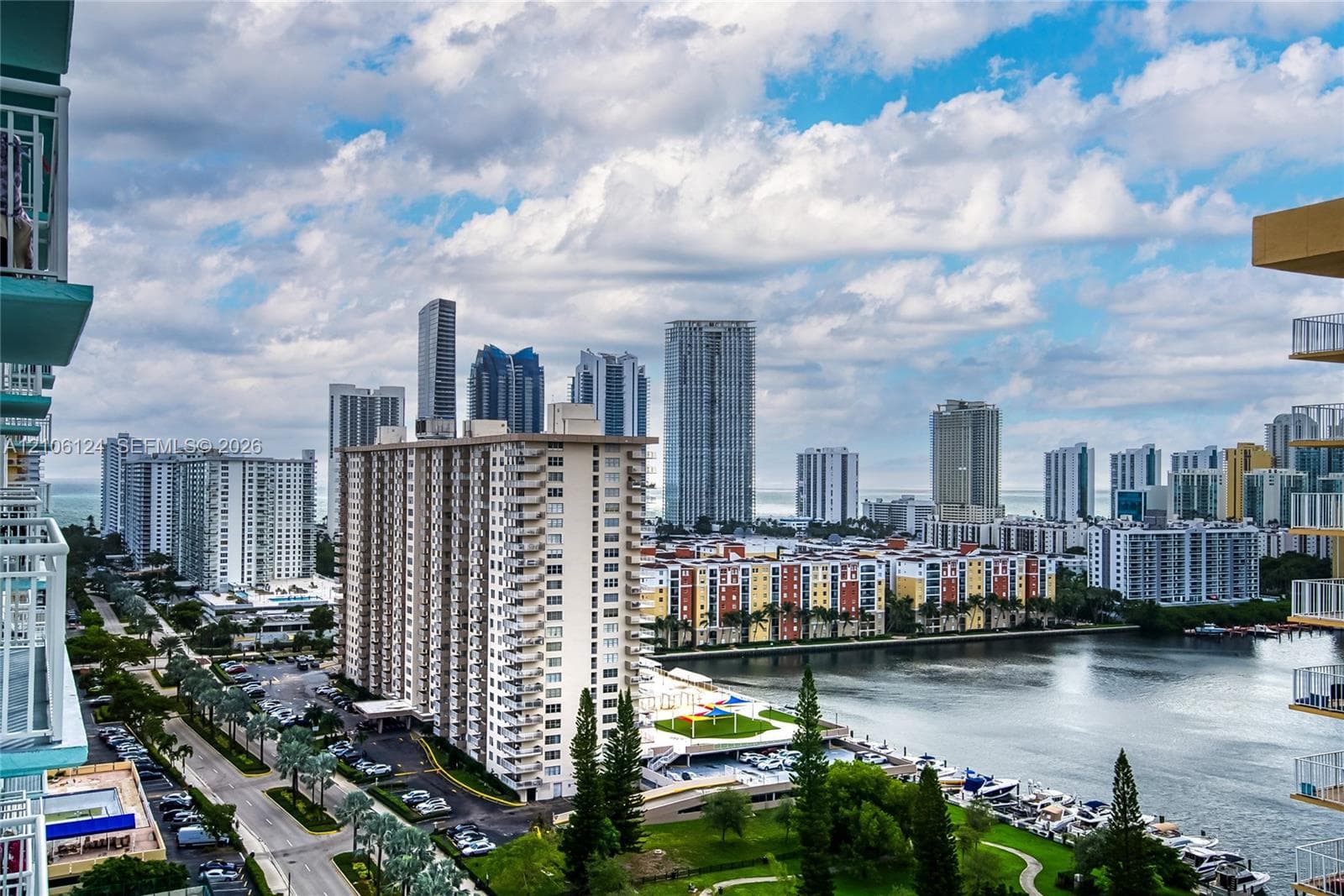 WINSTON TOWERS 500 CONDO · #2208 in Sunny Isles Beach - Photo 4