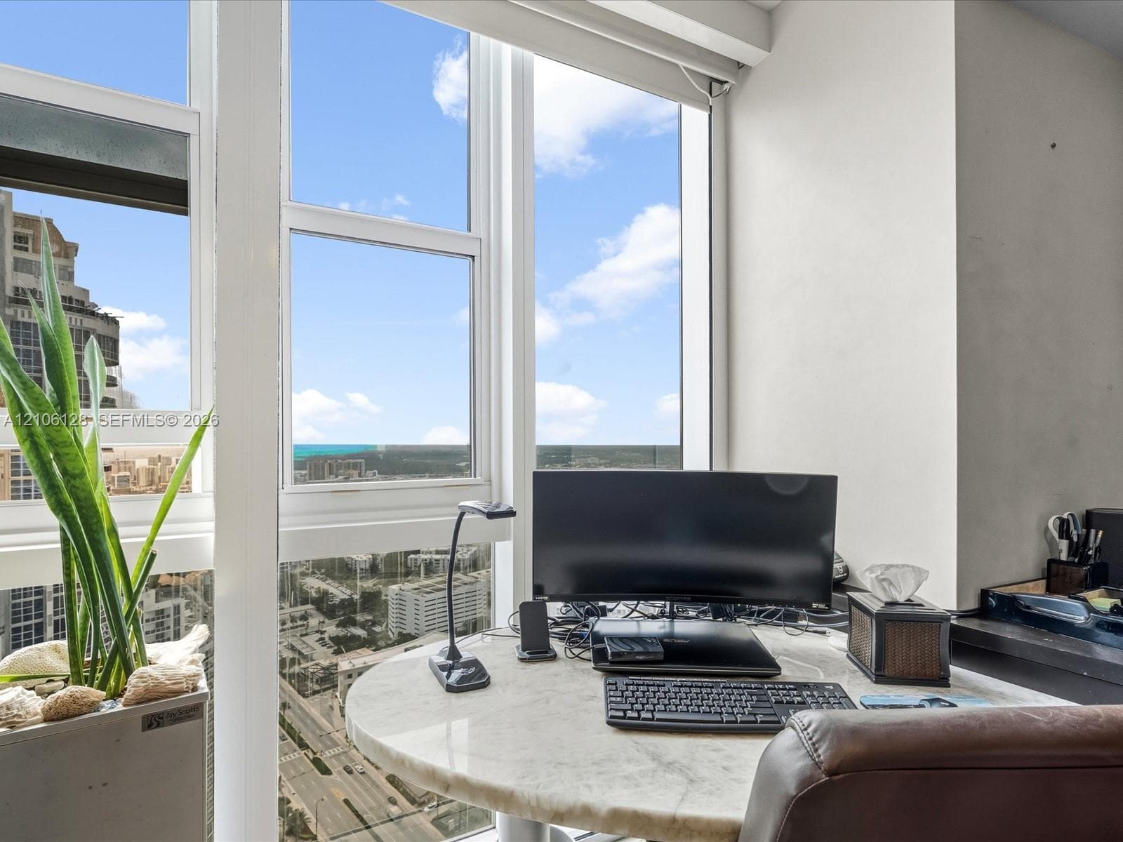 Trump Royale · #5101 in Sunny Isles Beach - Photo 28