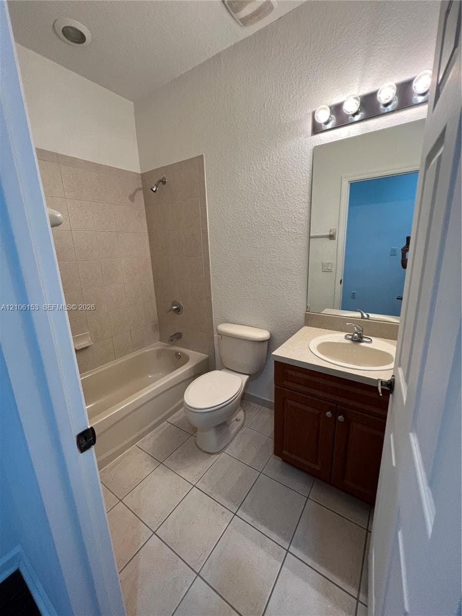 PROMENADE SHORES AT DORAL · #202 in Doral - Photo 22