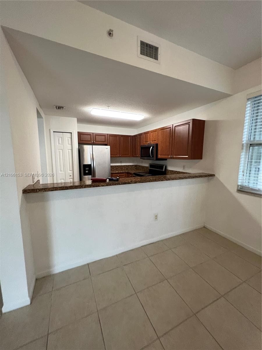 PROMENADE SHORES AT DORAL · #202 in Doral - Photo 9