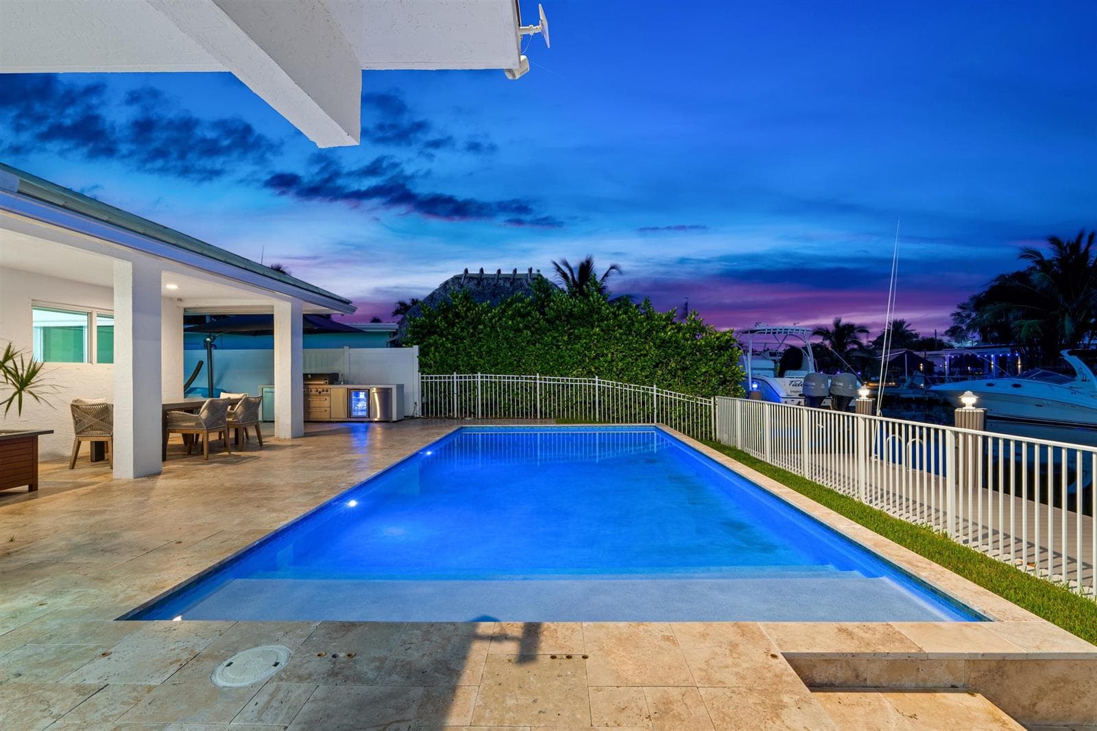 POOL_STRAIGHT_LEFT_SUNSET