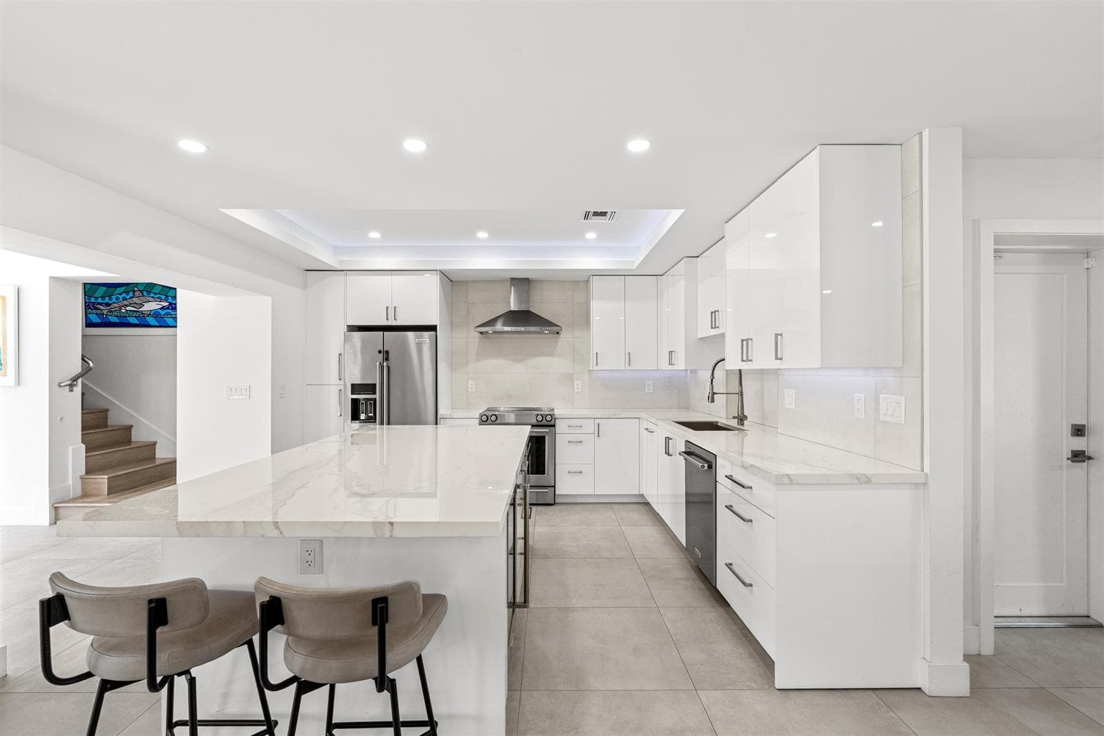 KITCHEN_STRAIGHT_LEFT