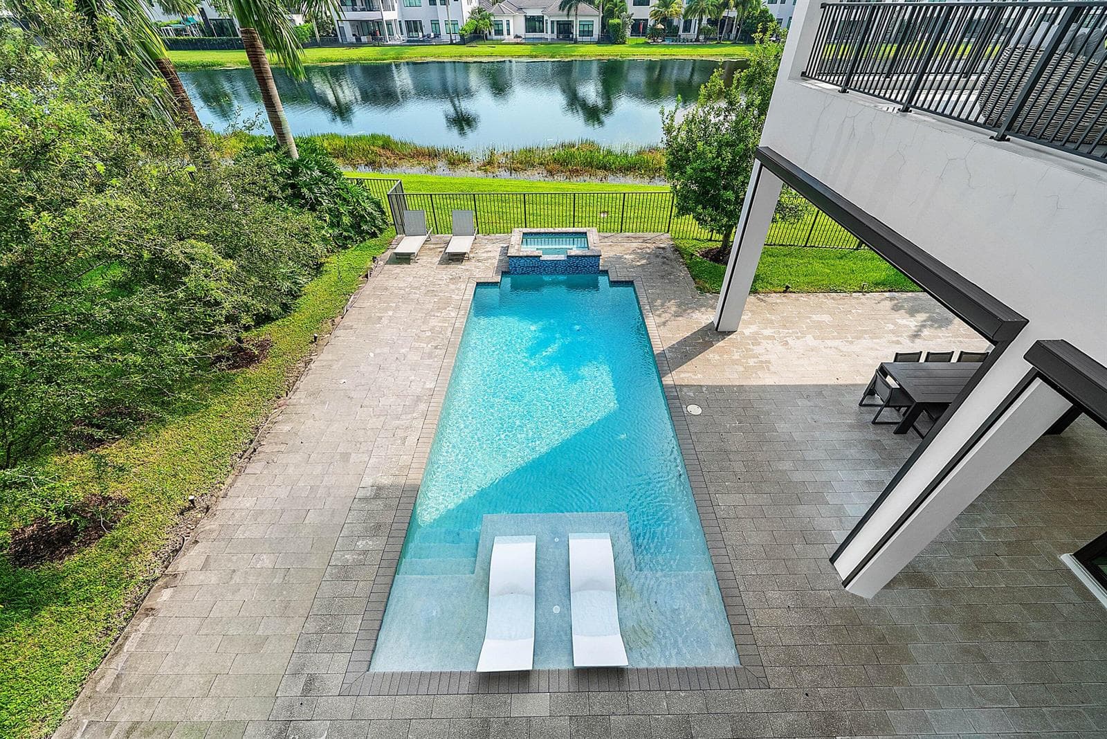 066-17080BruleeBreezeWay-BocaRaton-FL-33