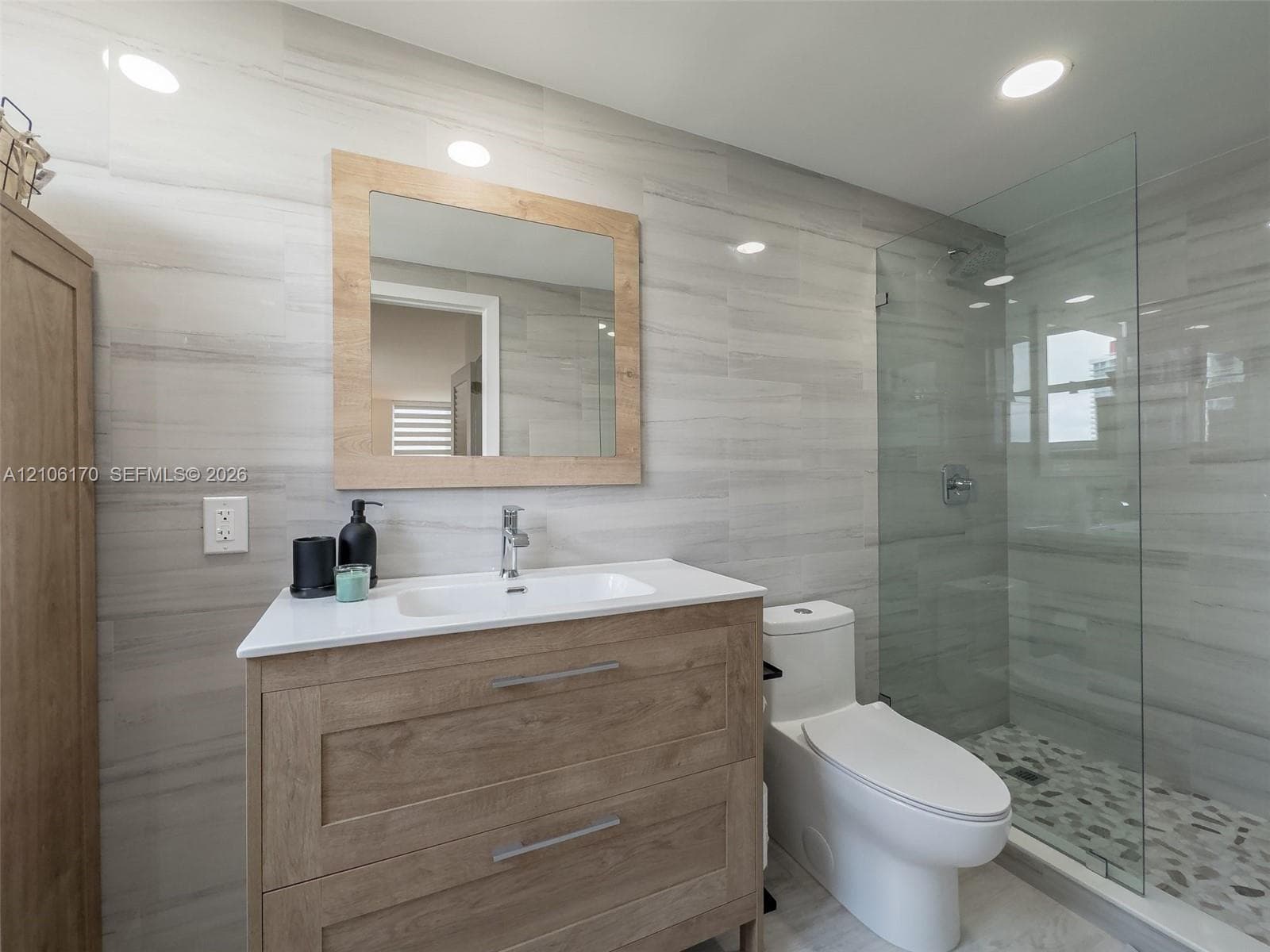 SIAN OCEAN RESIDENCES CON · #12B in Hollywood - Photo 16