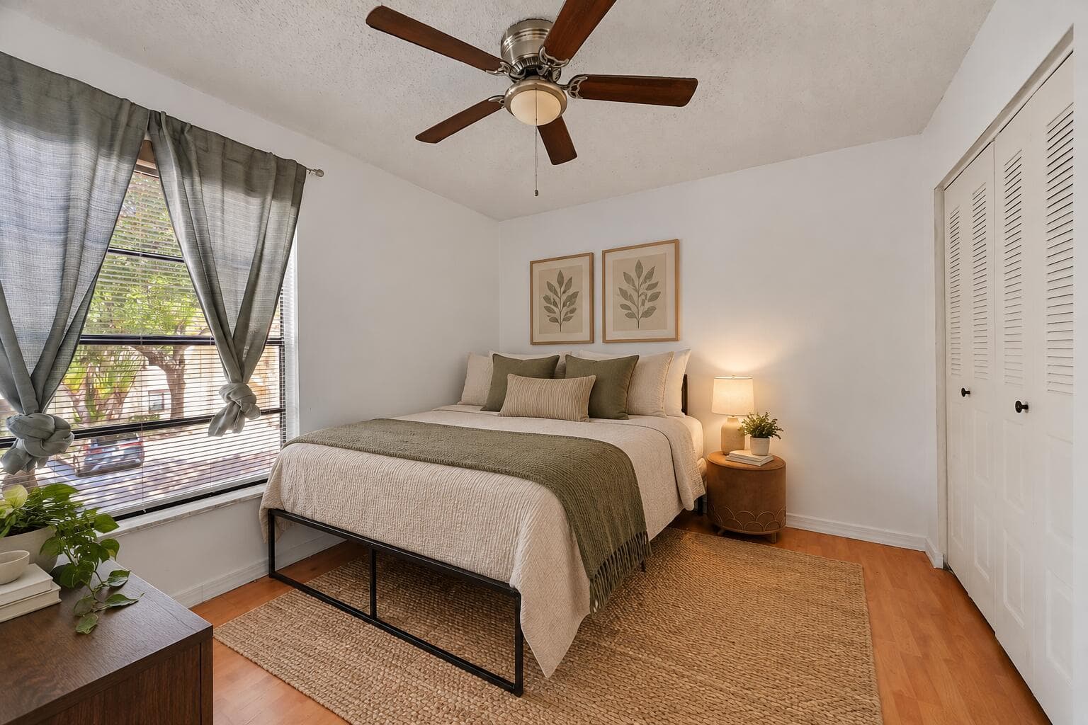 2 bedroom