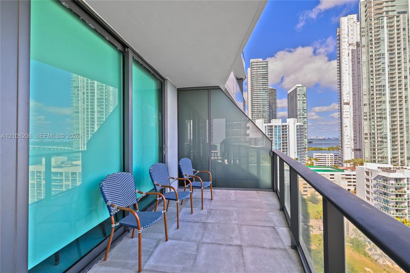Icon Bay · #1708 in Miami - Photo 22