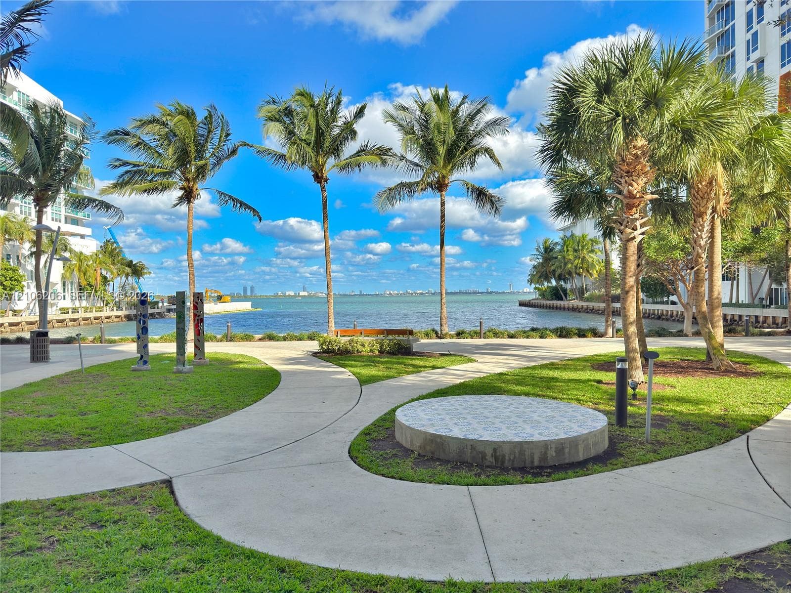 Icon Bay · #1708 in Miami - Photo 7