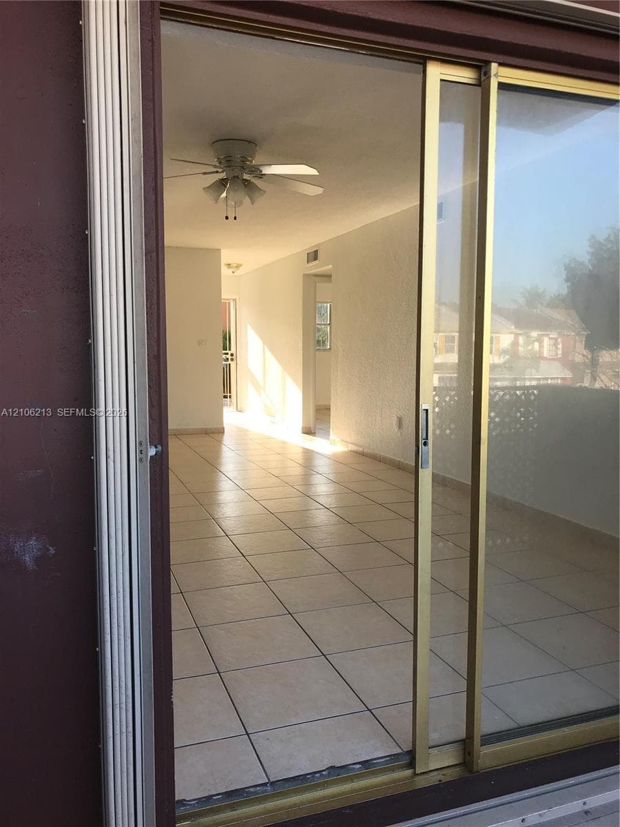 W & C CONDO · #209 in Hialeah - Photo 32