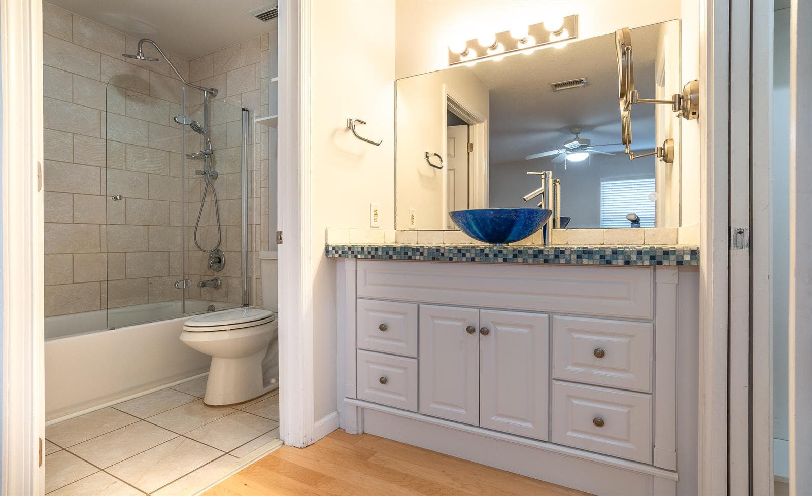 22-8695-2755 Casita Way 203-MLS