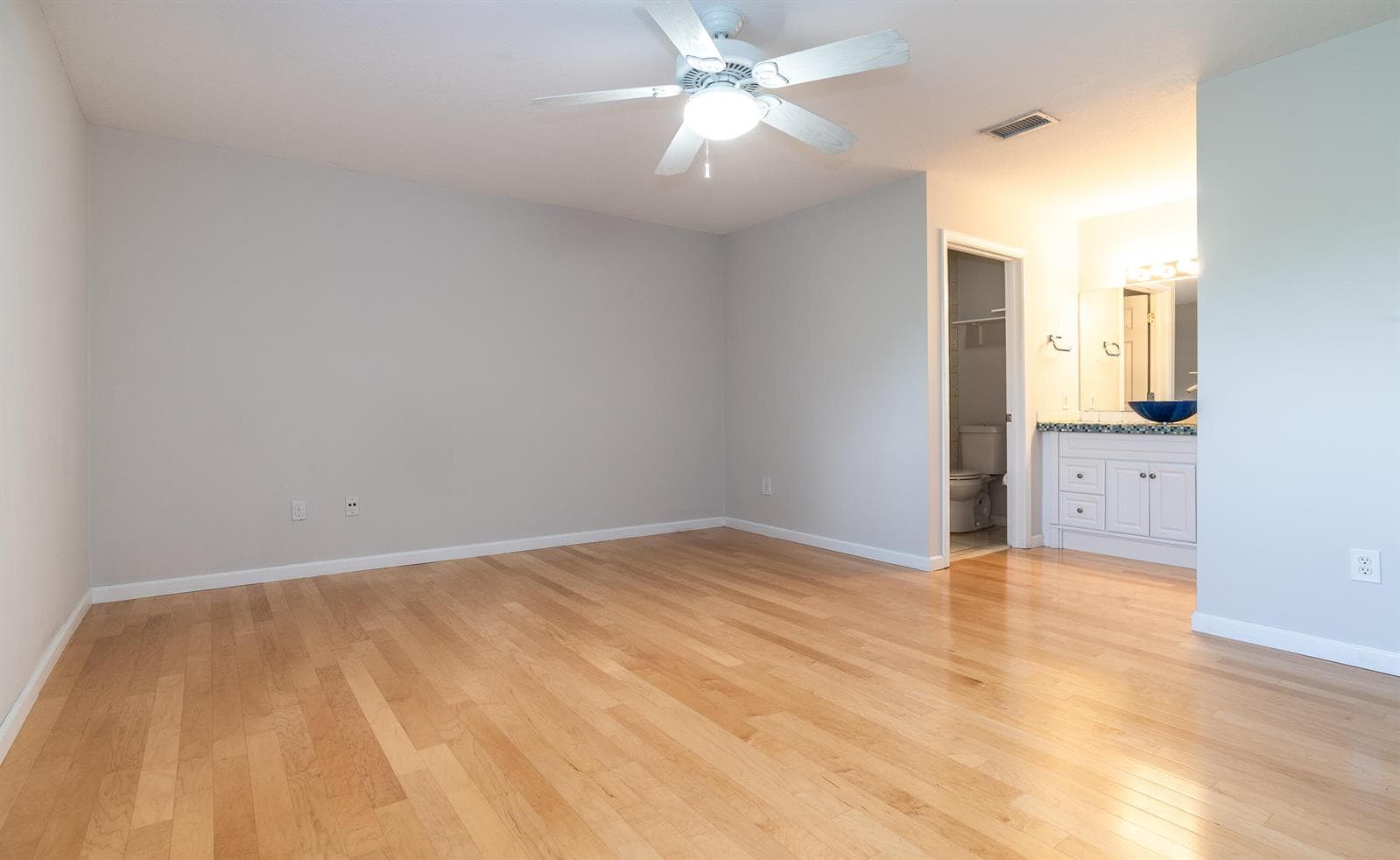 21-8694-2755 Casita Way 203-MLS