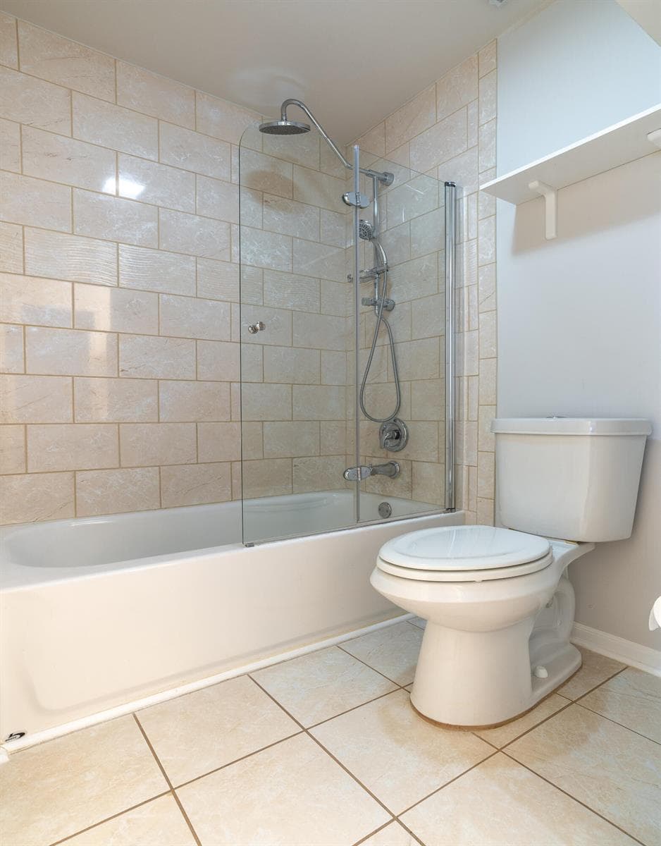 23-8696-2755 Casita Way 203-MLS