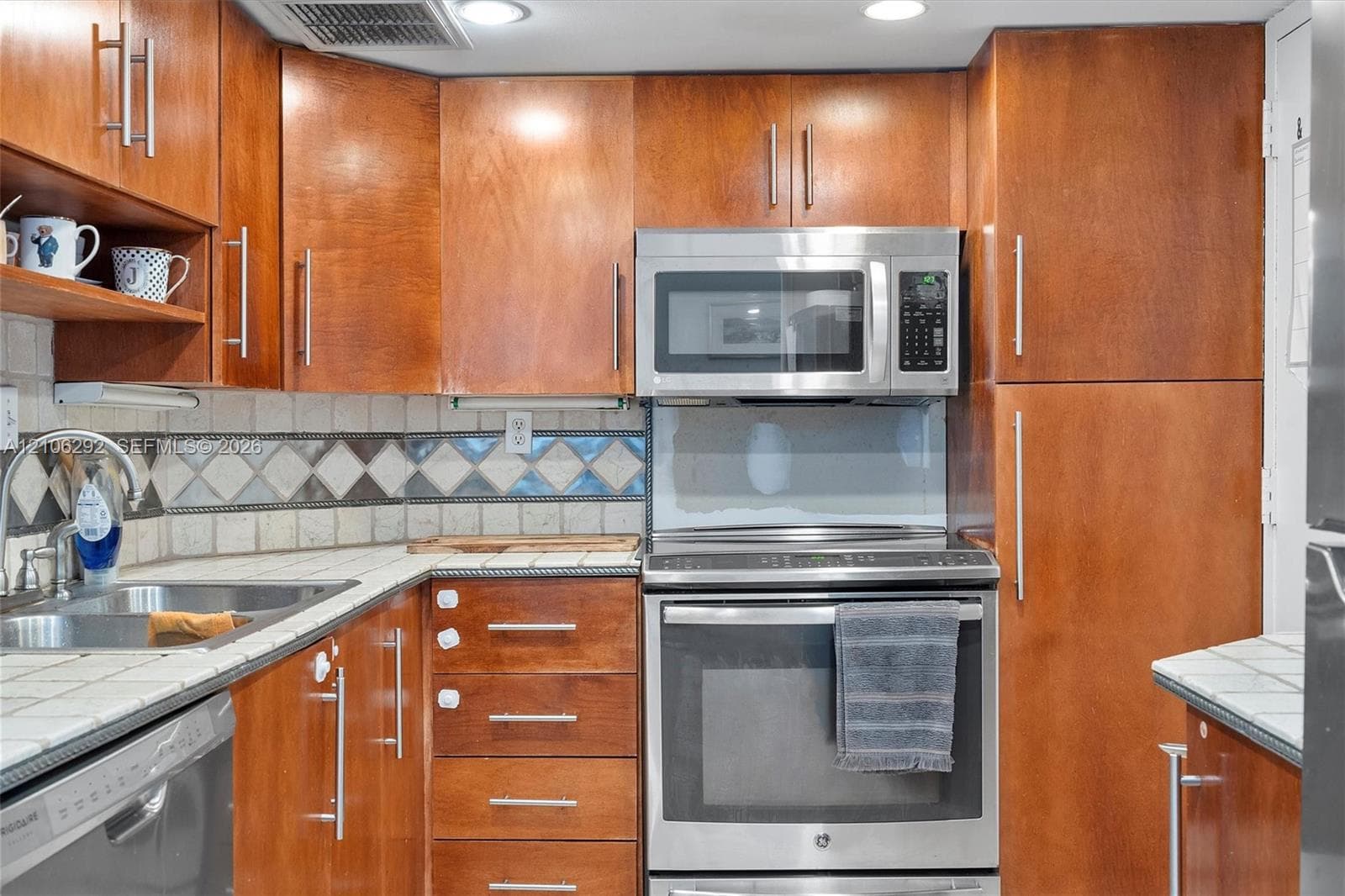 ARLEN HOUSE CONDO · #1503 in Sunny Isles Beach - Photo 15