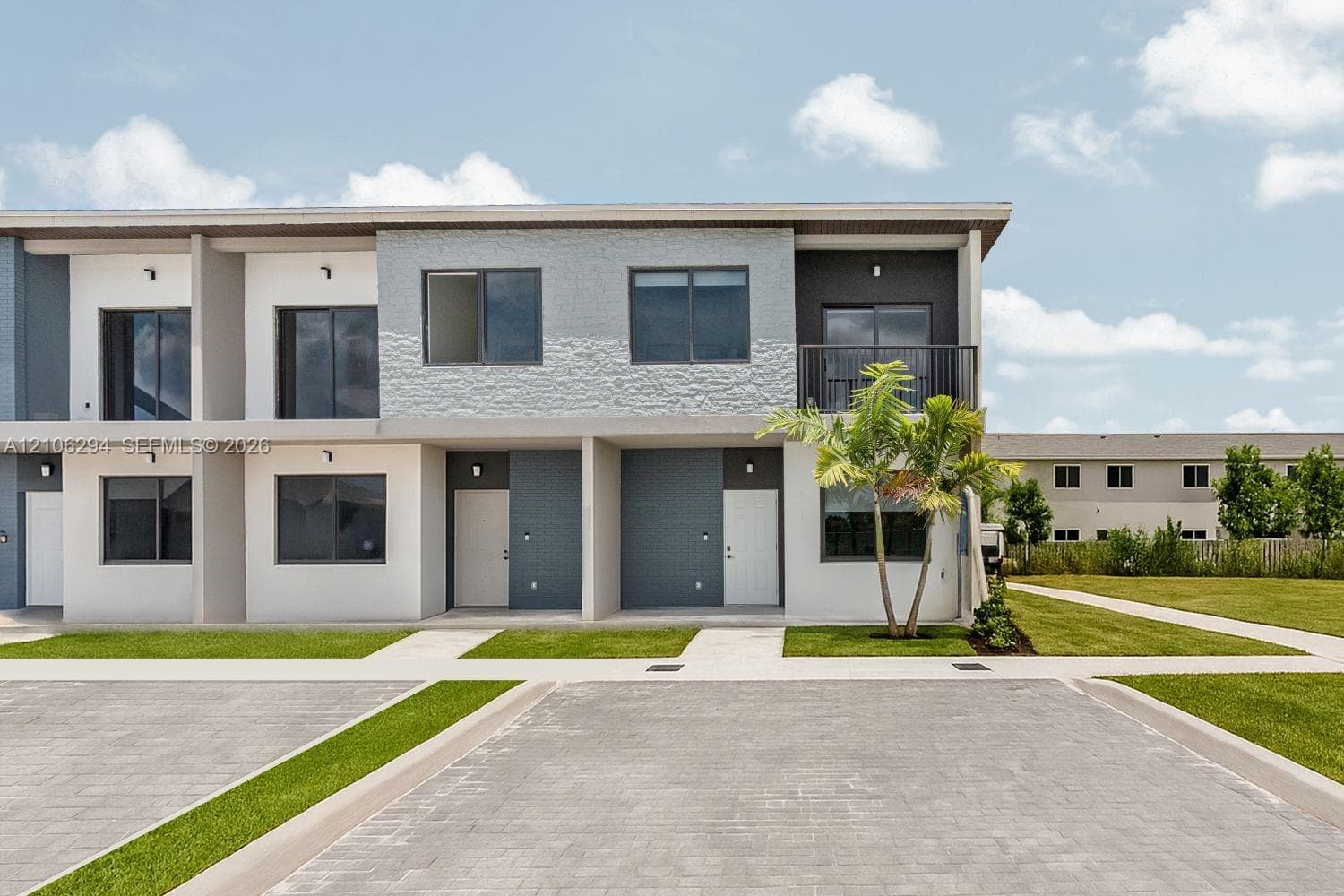 1420 NW 6 Ter photo 11