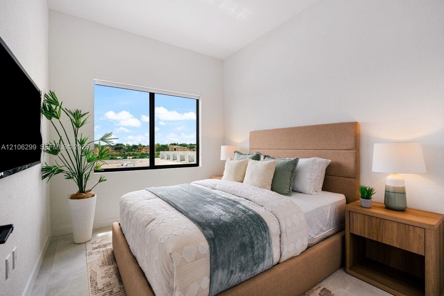1310 NW 6 Ter photo 6