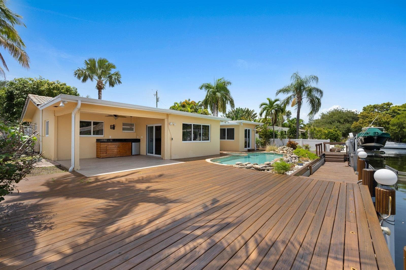 2255 SE 12th St Pompano Beach-28