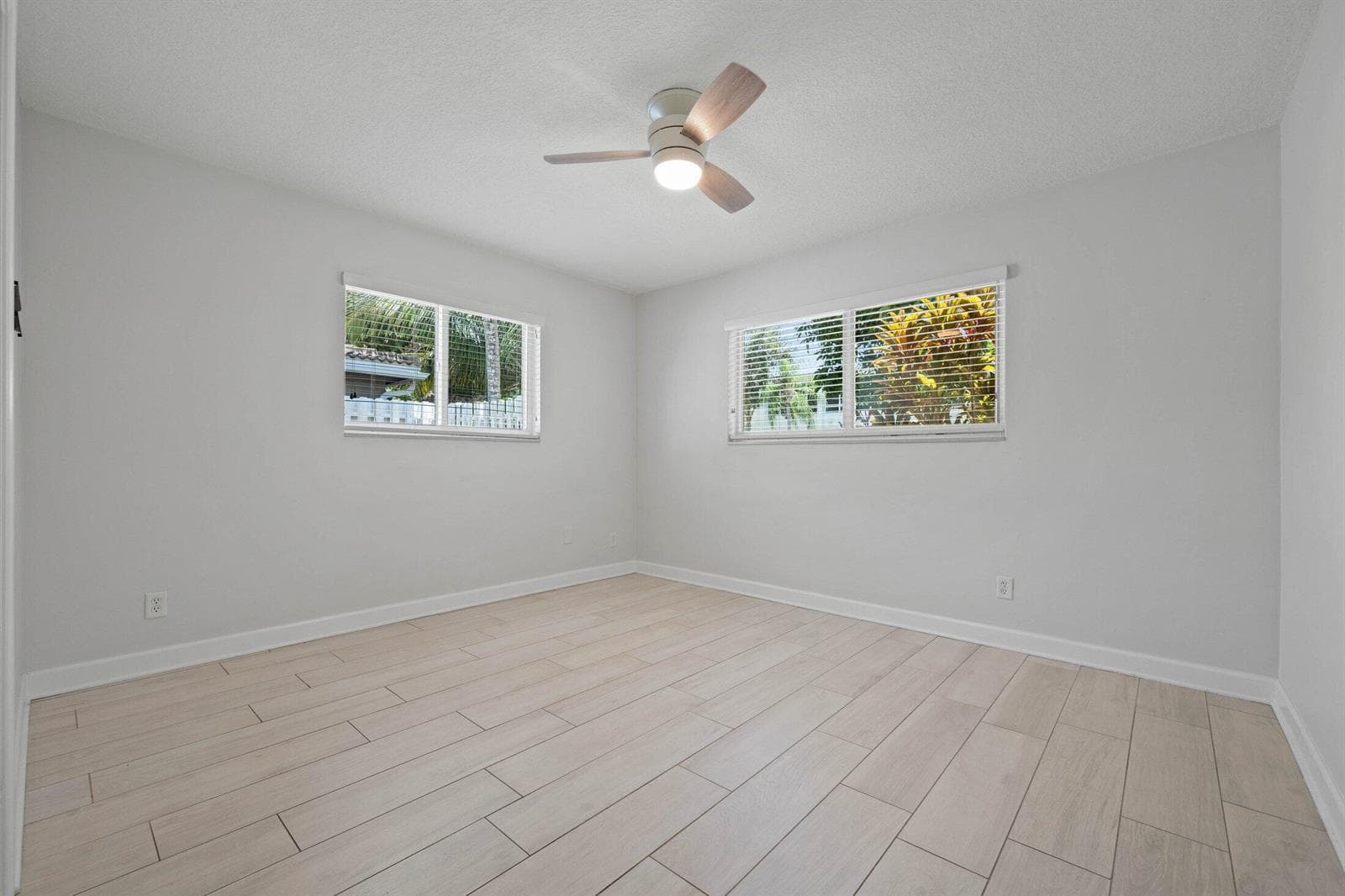 2255 SE 12th St Pompano Beach-3