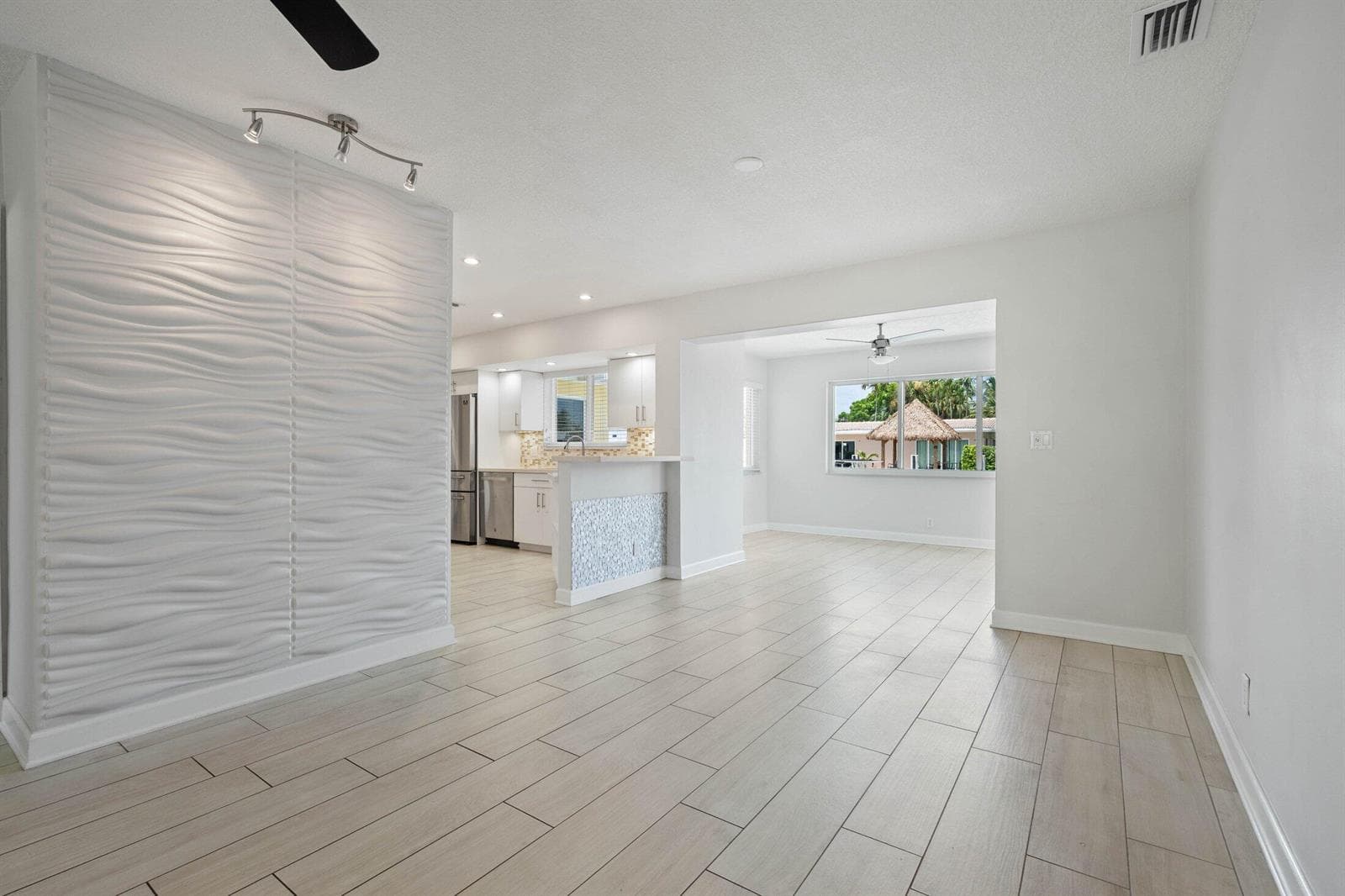 2255 SE 12th St Pompano Beach-8
