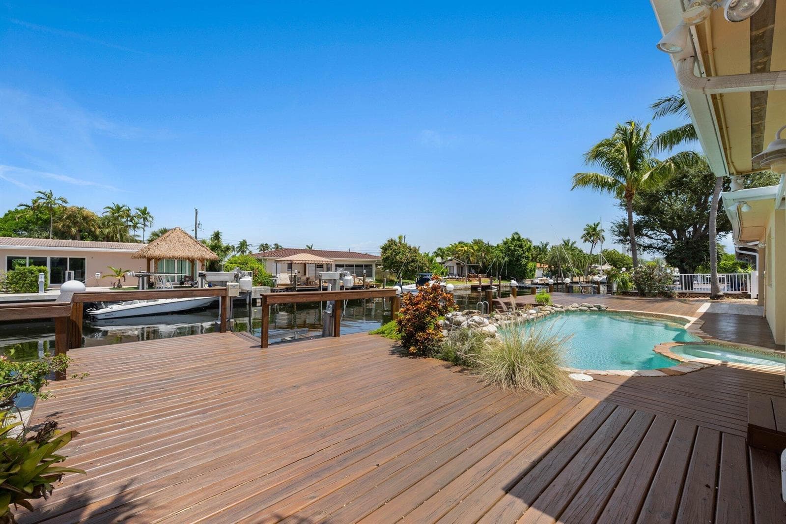 2255 SE 12th St Pompano Beach-38