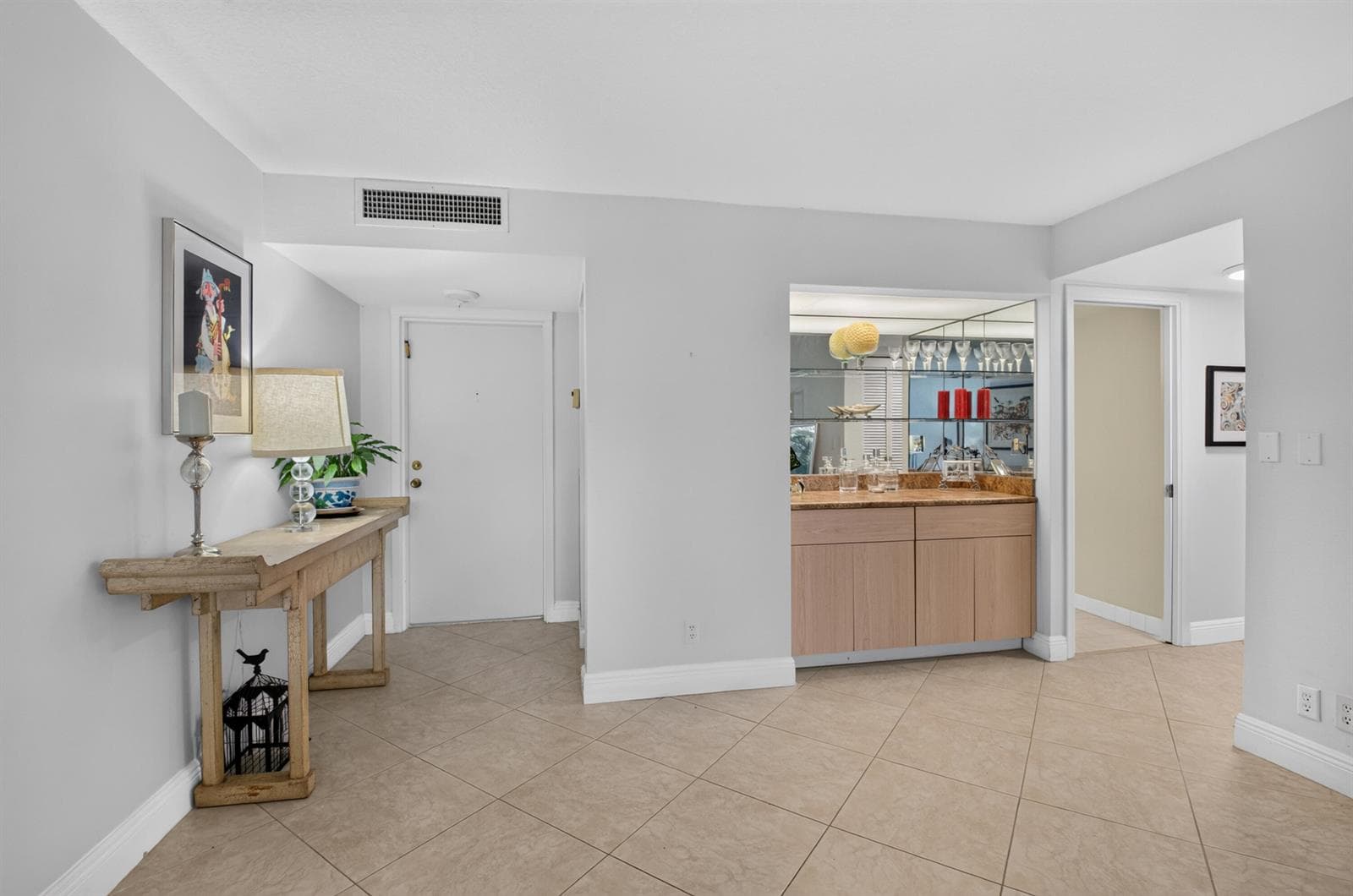 Entryway & Bar