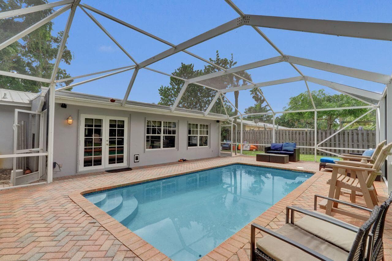 Screened Pool