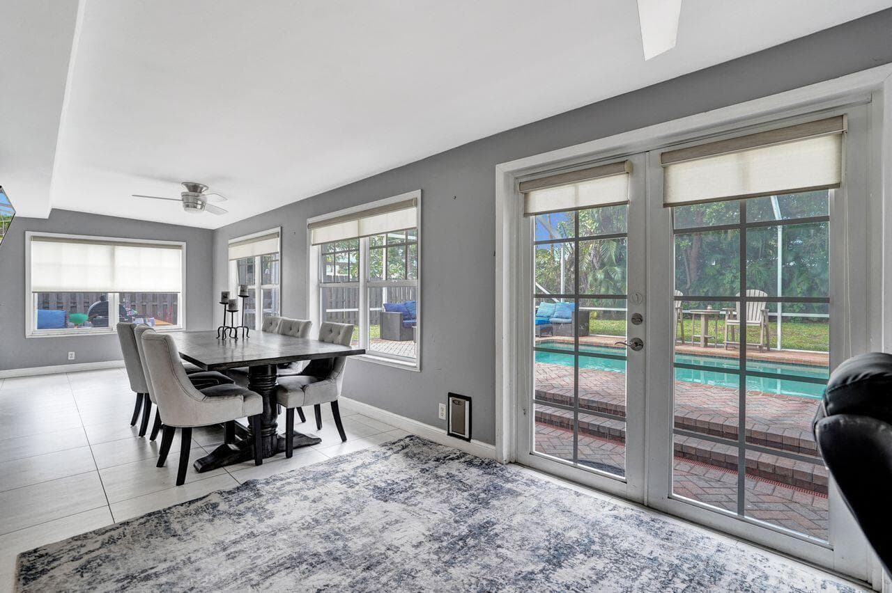 Large Florida Room to Patio