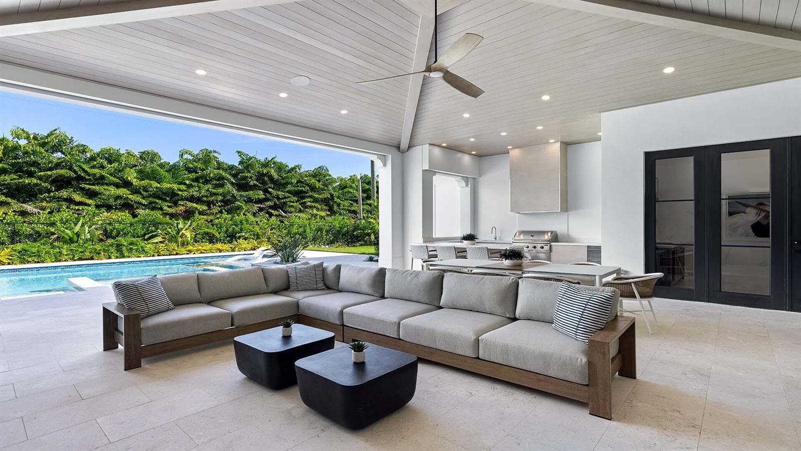 2775 Avenue Au Soleil (33)