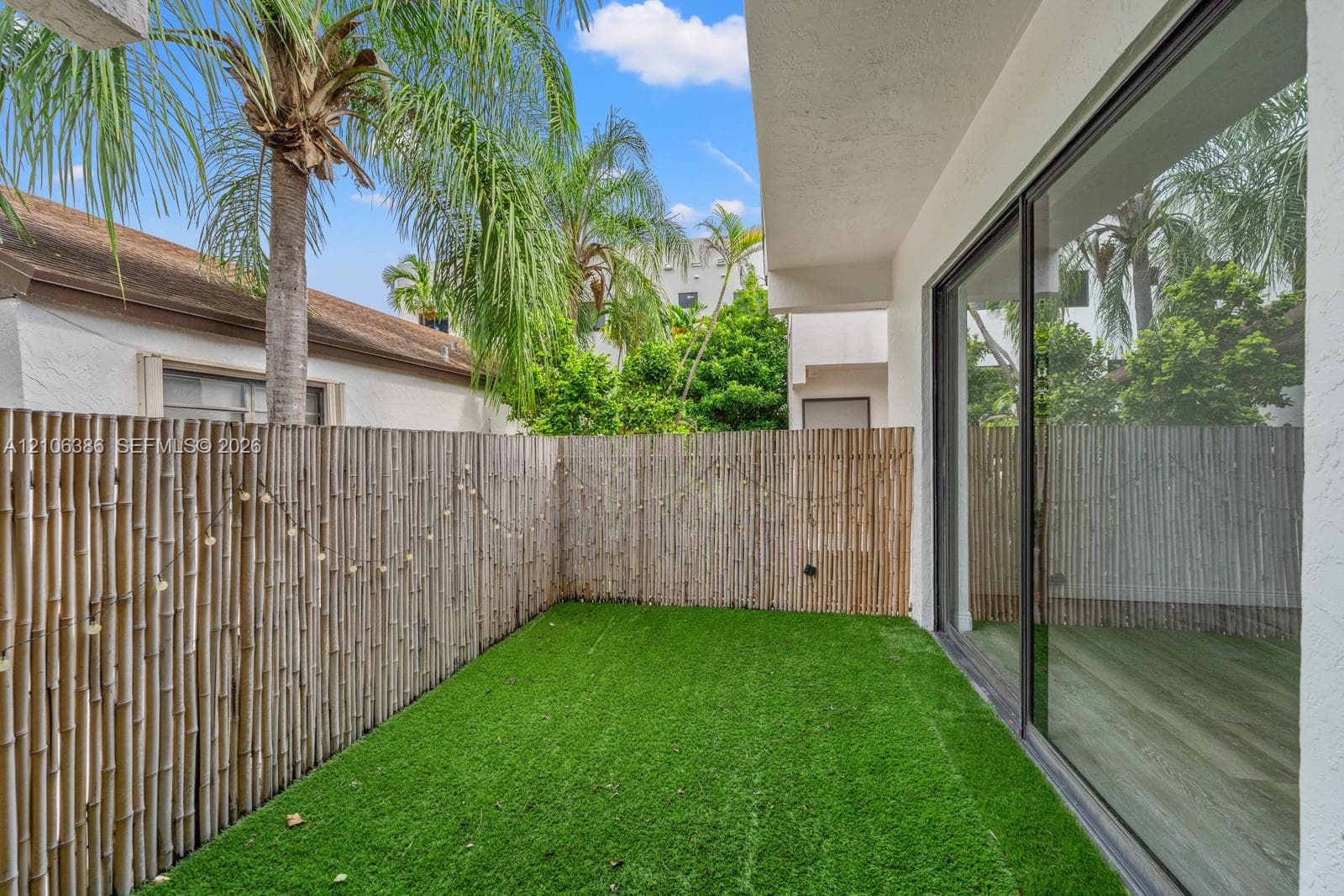 2987 Bird Ave photo 17