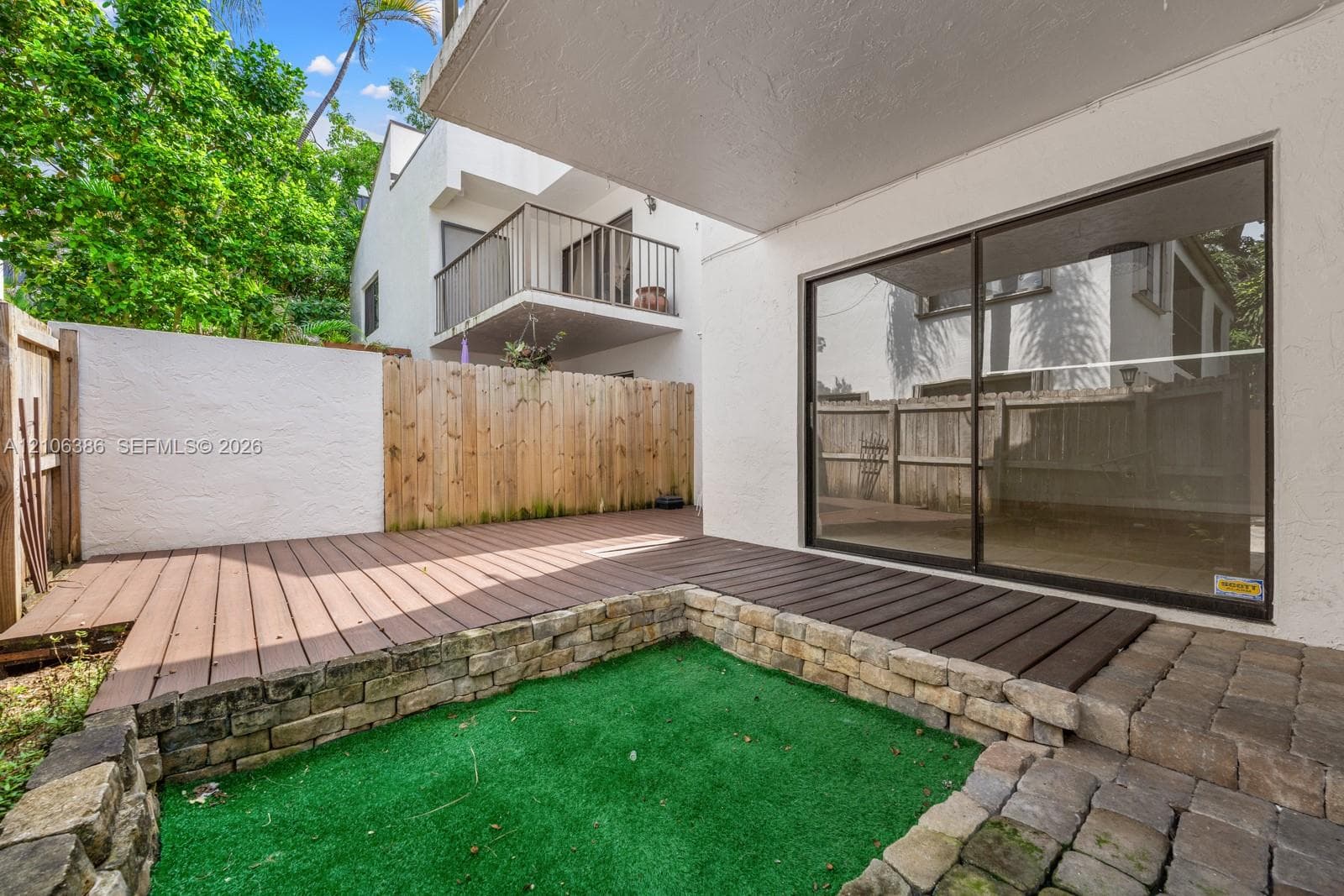 2987 Bird Ave photo 12