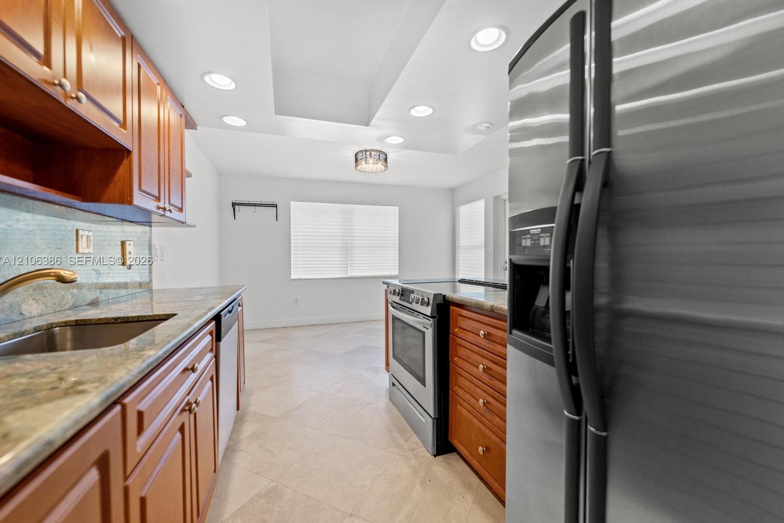 2987 Bird Ave photo 7