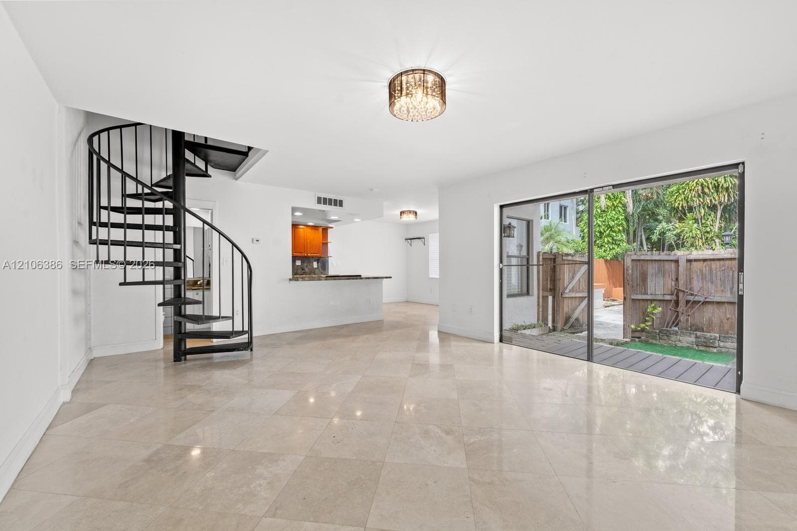 2987 Bird Ave photo 3