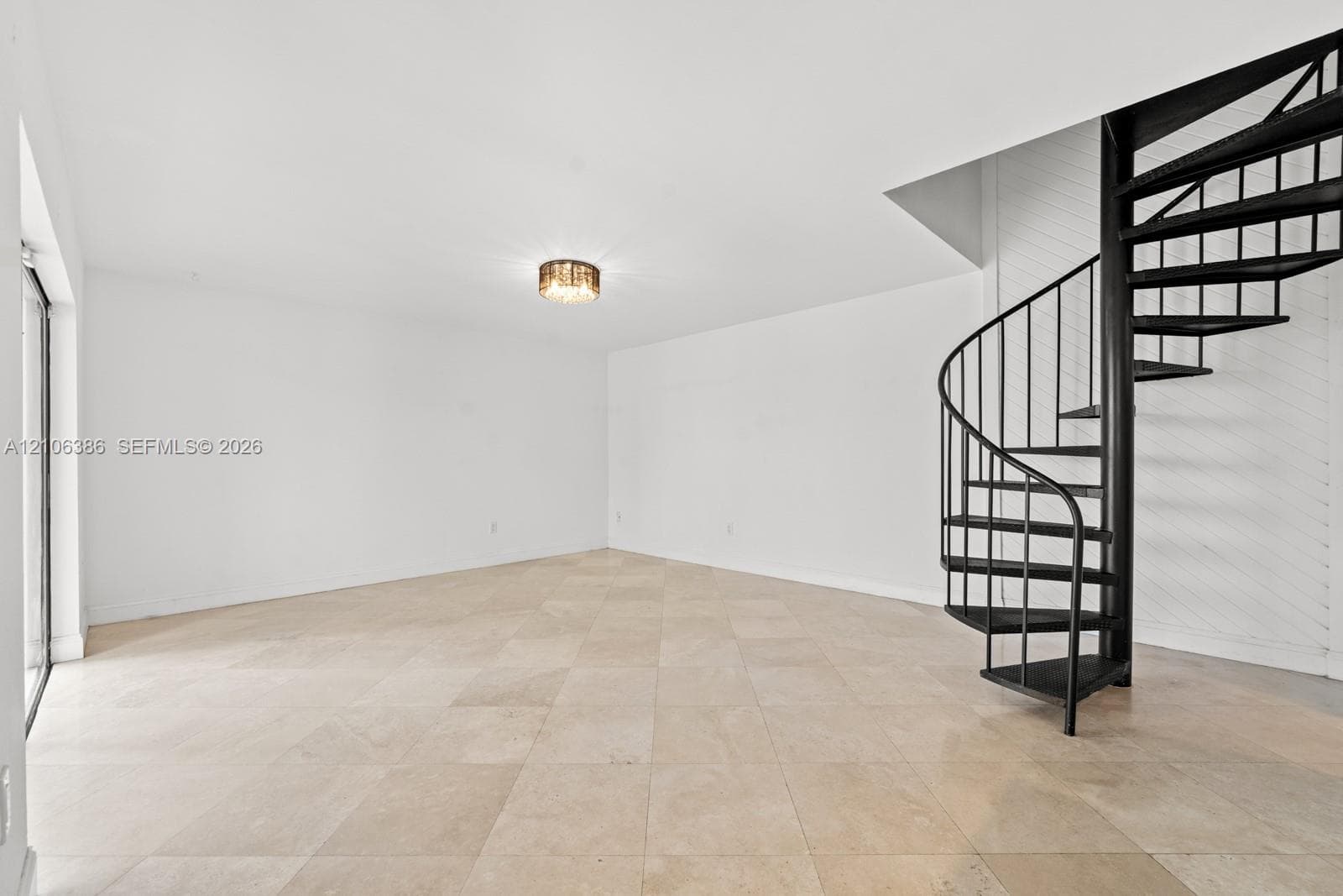 2987 Bird Ave photo 5