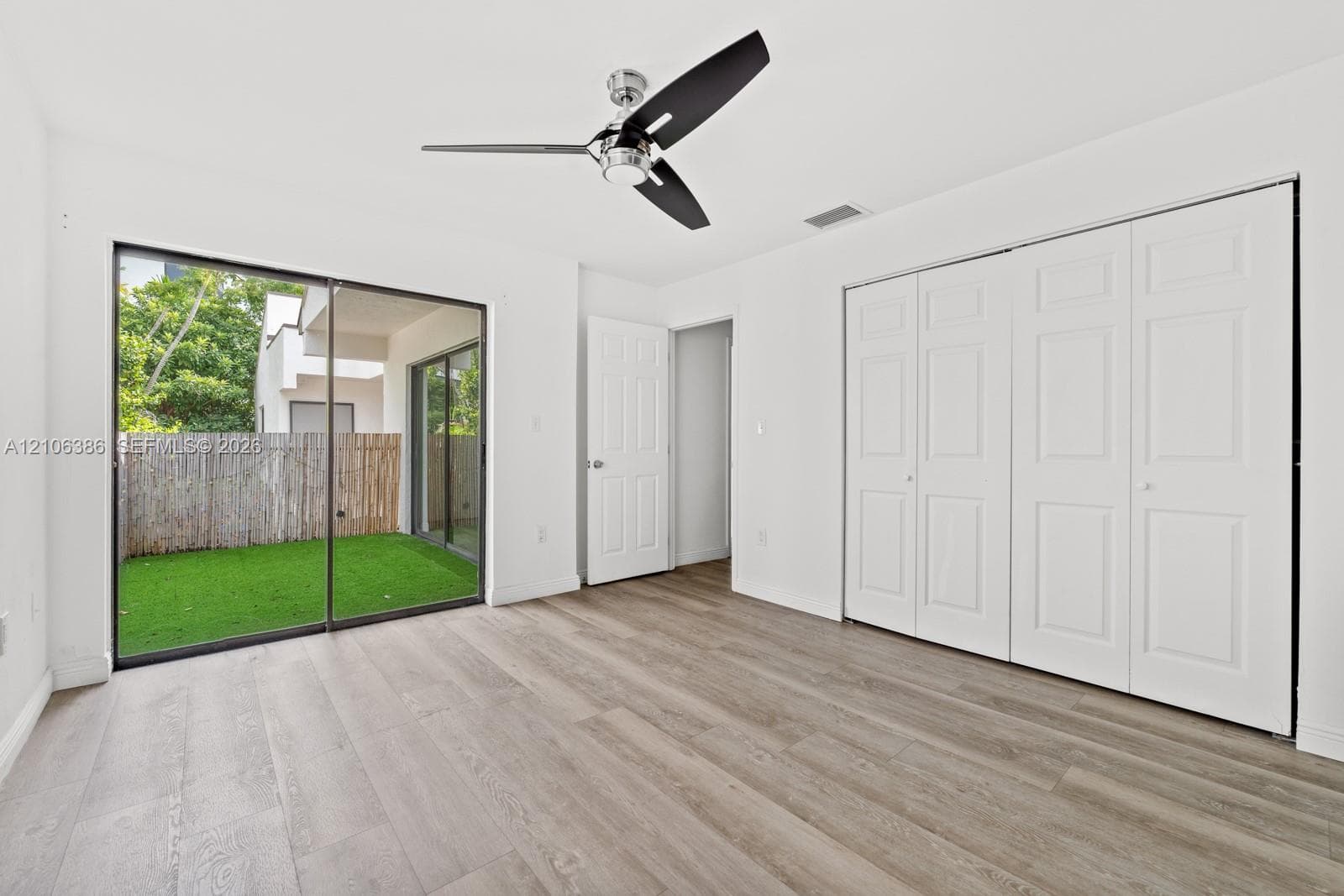2987 Bird Ave photo 15