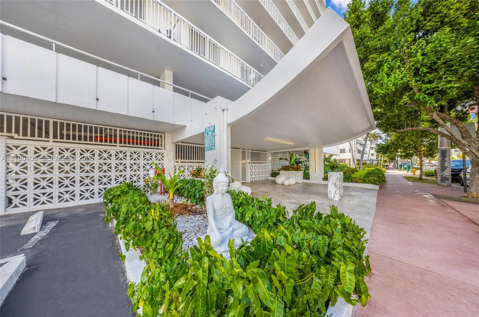 THE PRESIDENTIAL CONDO · #801 in Miami Beach - Photo 36