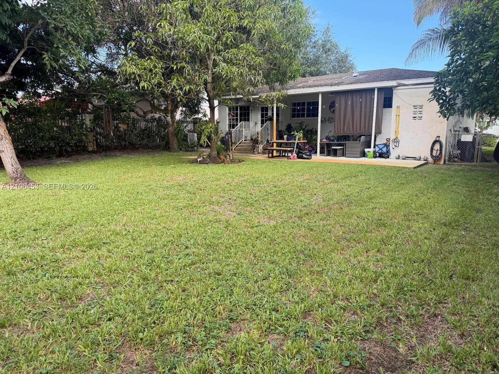 132 Whitethorn Dr photo 16