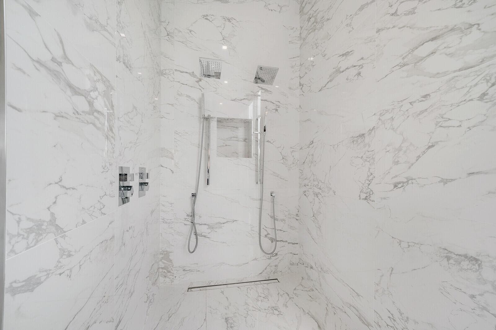 Primary Shower with Dual Shower Heads